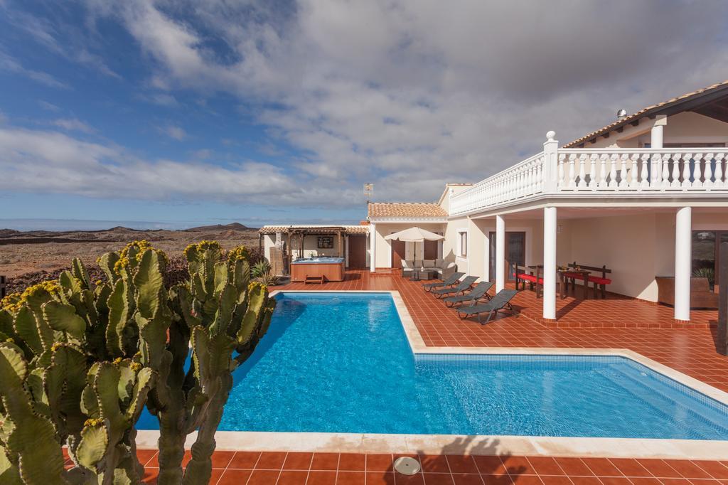 The Fit Retreat Lajares Exterior foto